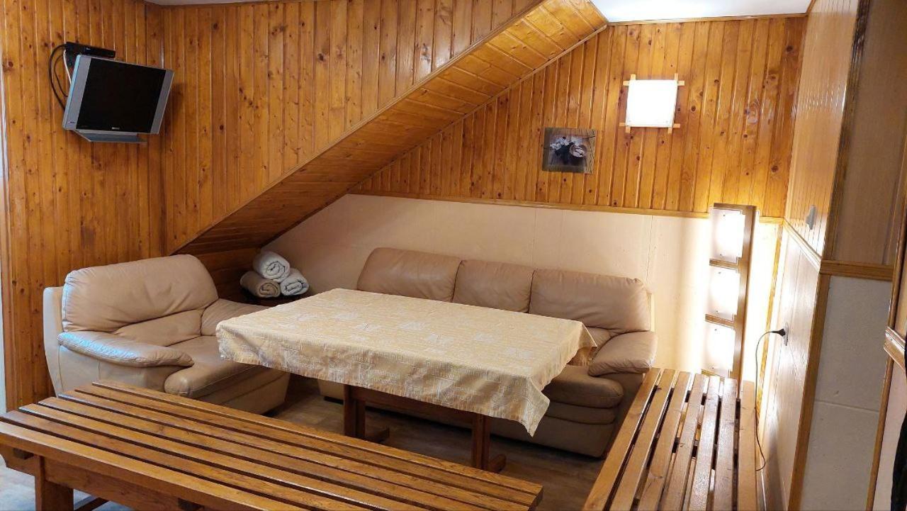 Villa Rodynnyi Maietok Family Estate à Kamianets-Podilsky Chambre photo